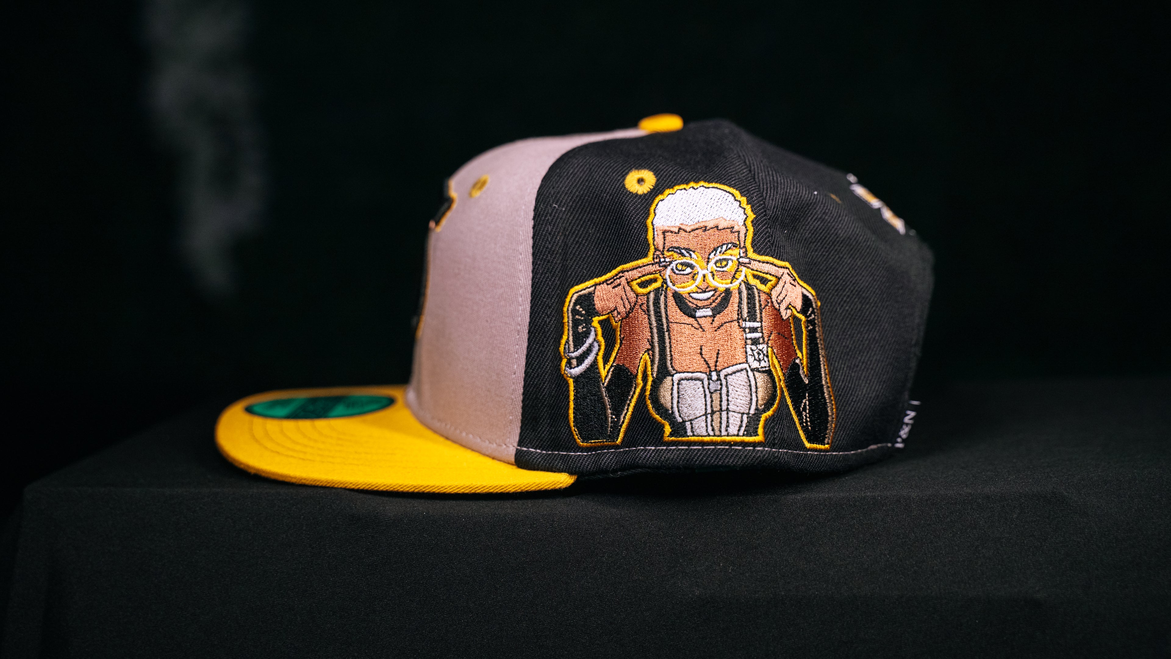 SEMIU SNAPBACK CAP