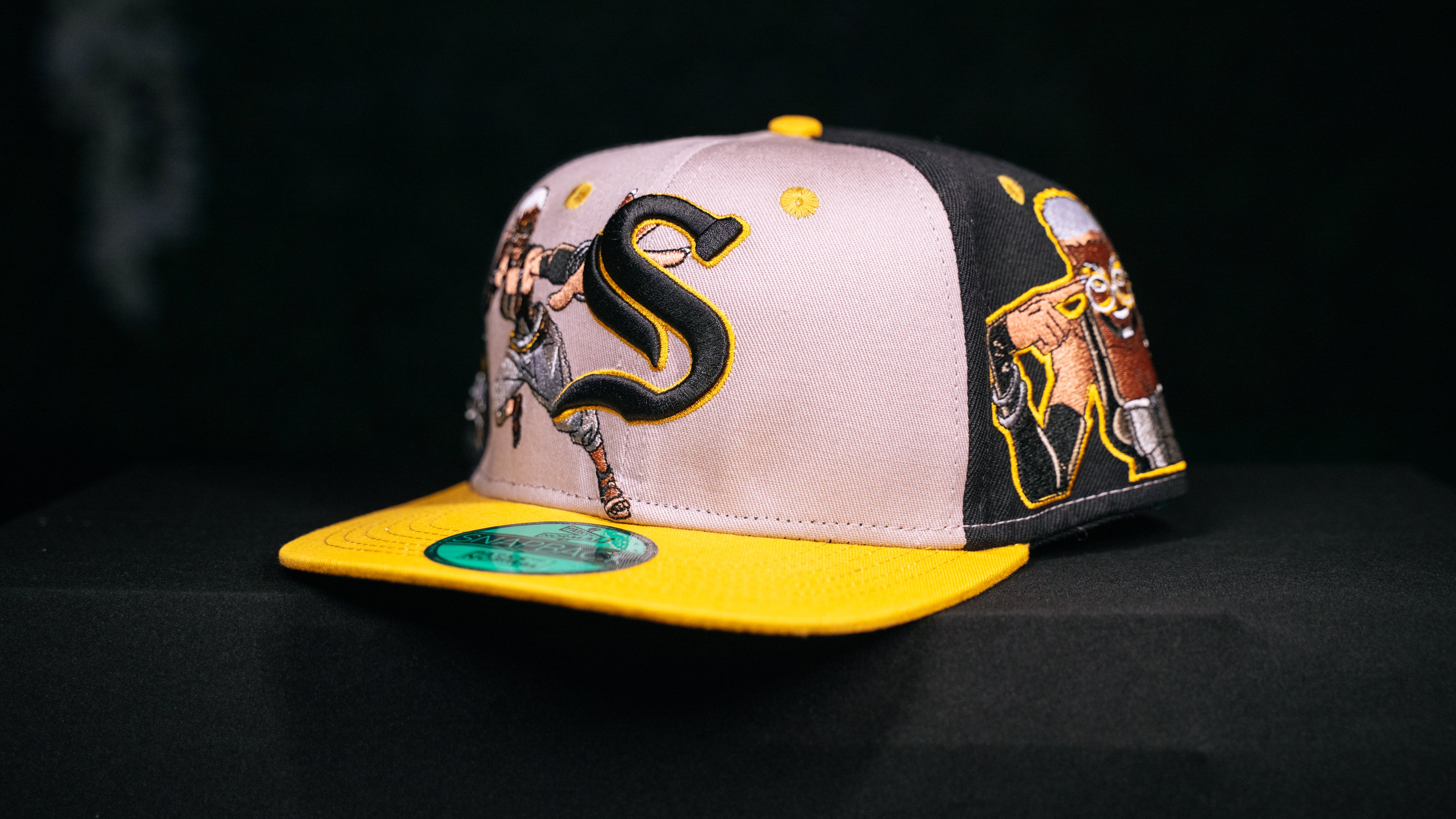 SEMIU SNAPBACK CAP
