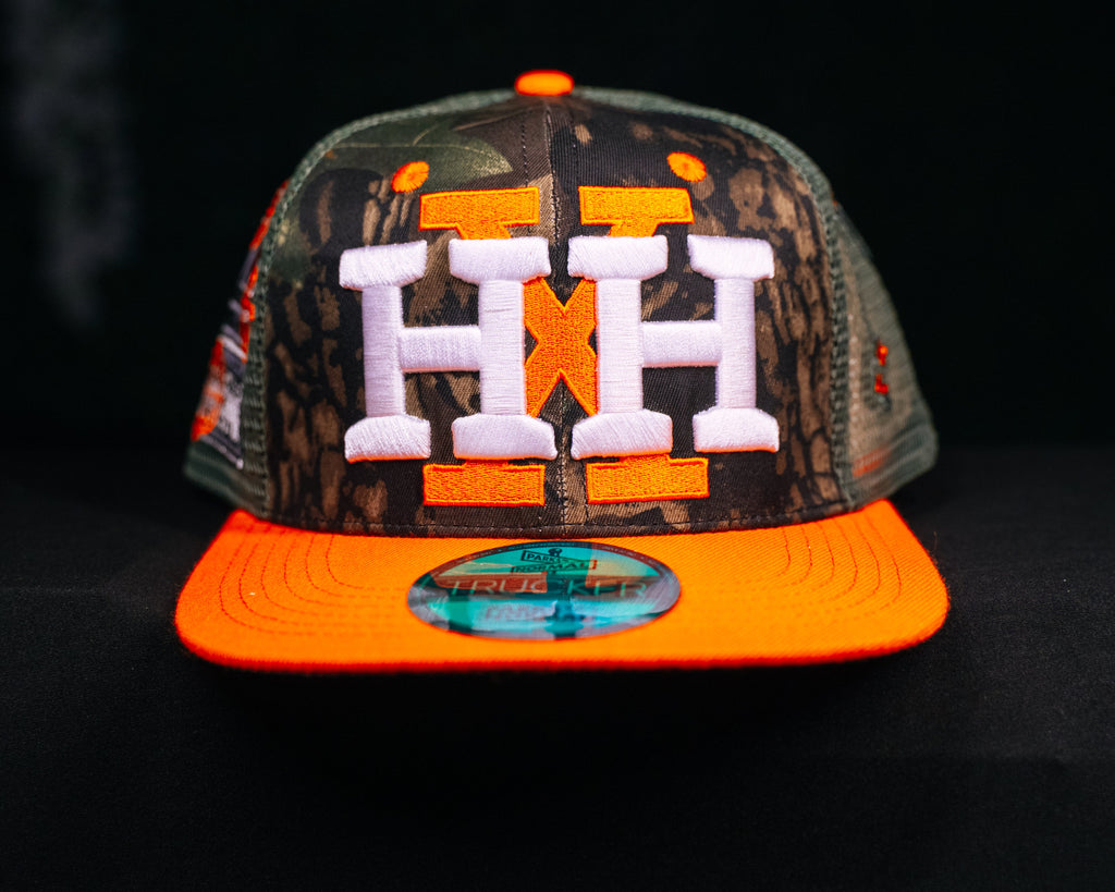 GOH HXH TRUCKER SNAPBACK CAP
