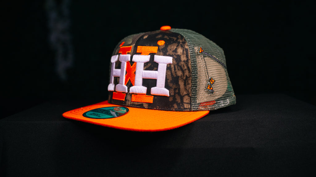GOH HXH TRUCKER SNAPBACK CAP