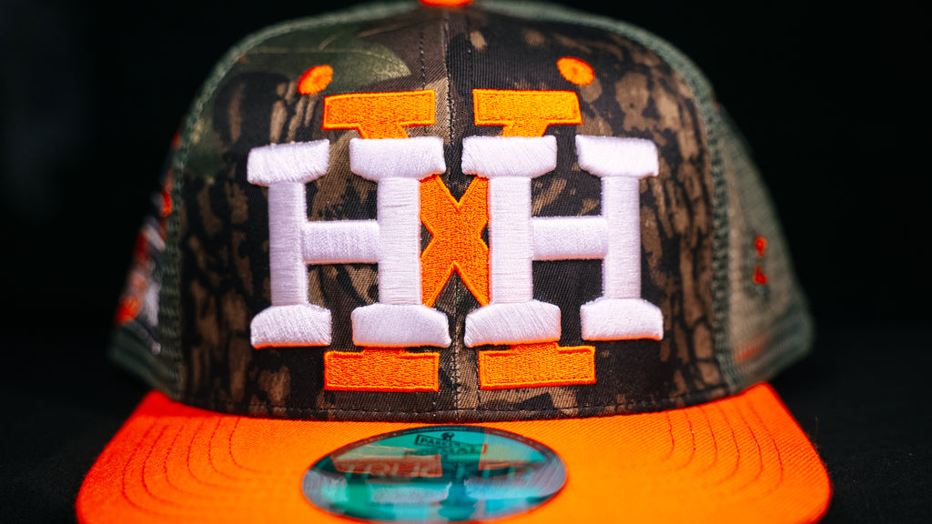 GOH HXH TRUCKER SNAPBACK CAP