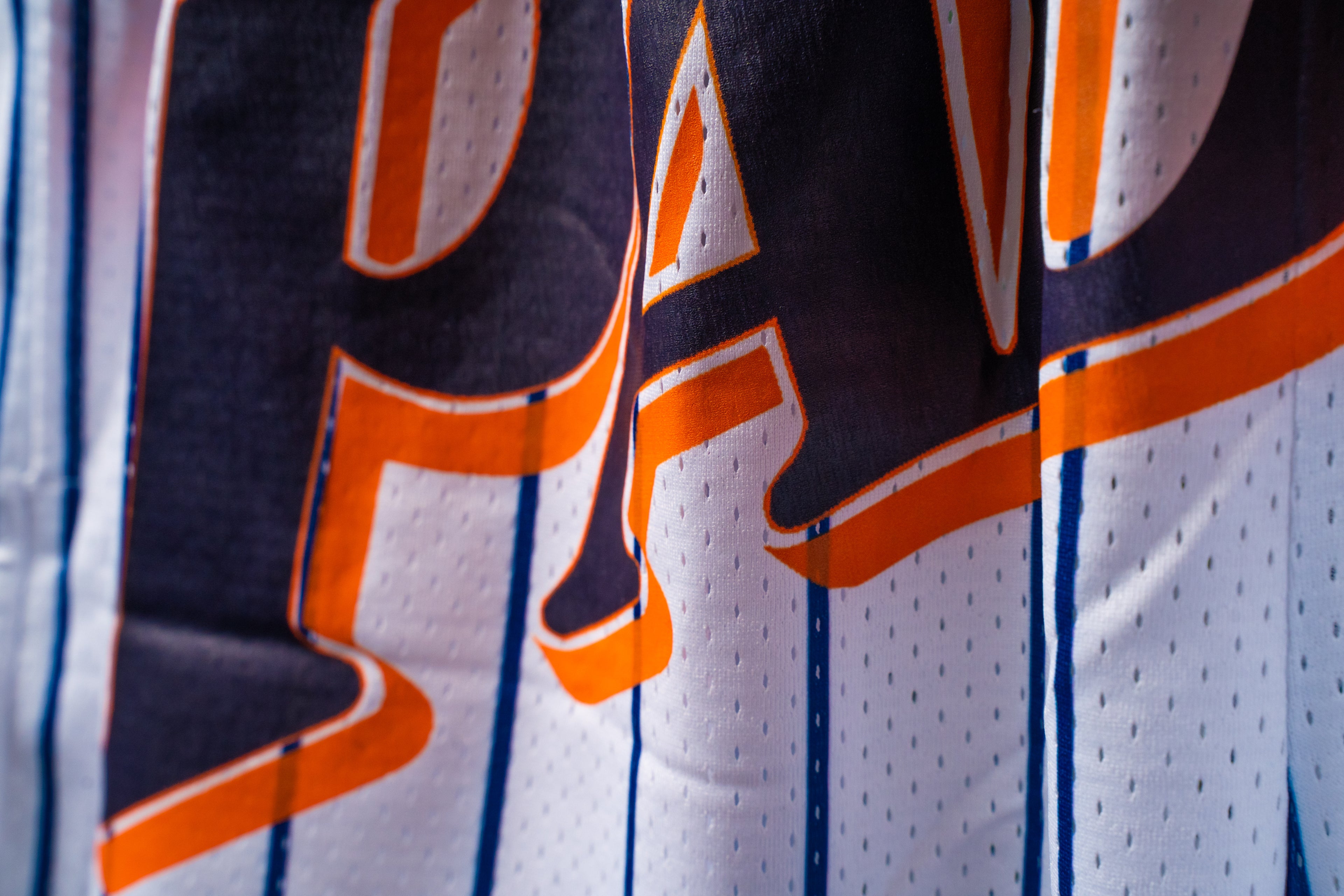 SD 98 NAVY ORANGE PINSTRIPE MESH SHORTS