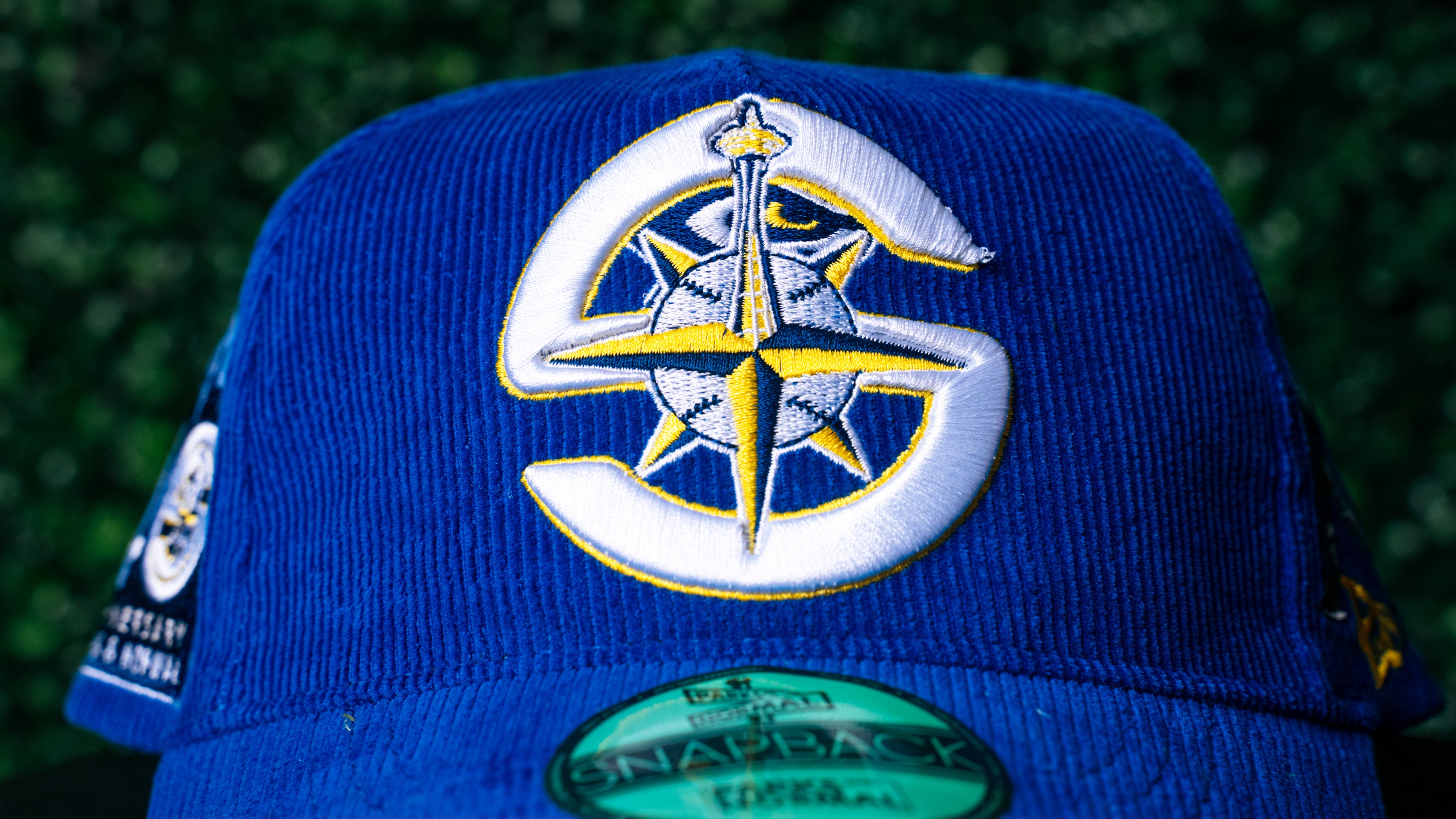 SEATTLE BLUE & YELLOW CORDUROY SNAPBACK CAP