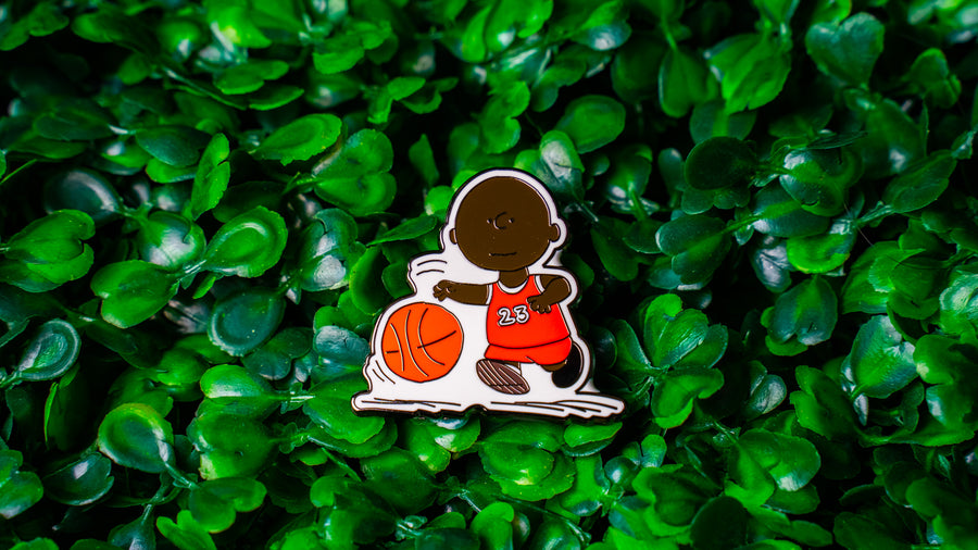 MJ PEANUTS PIN