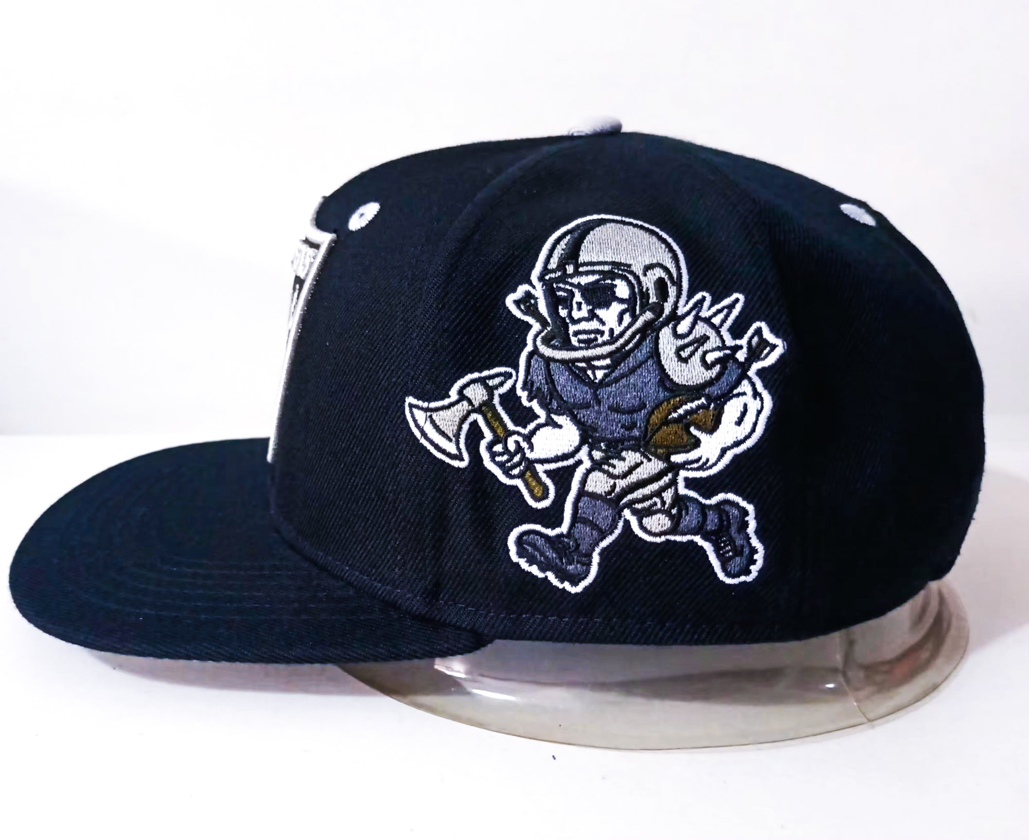 [PRE-ORDER READ DESCRIPTION] LV RAIDER RUSHER CAP