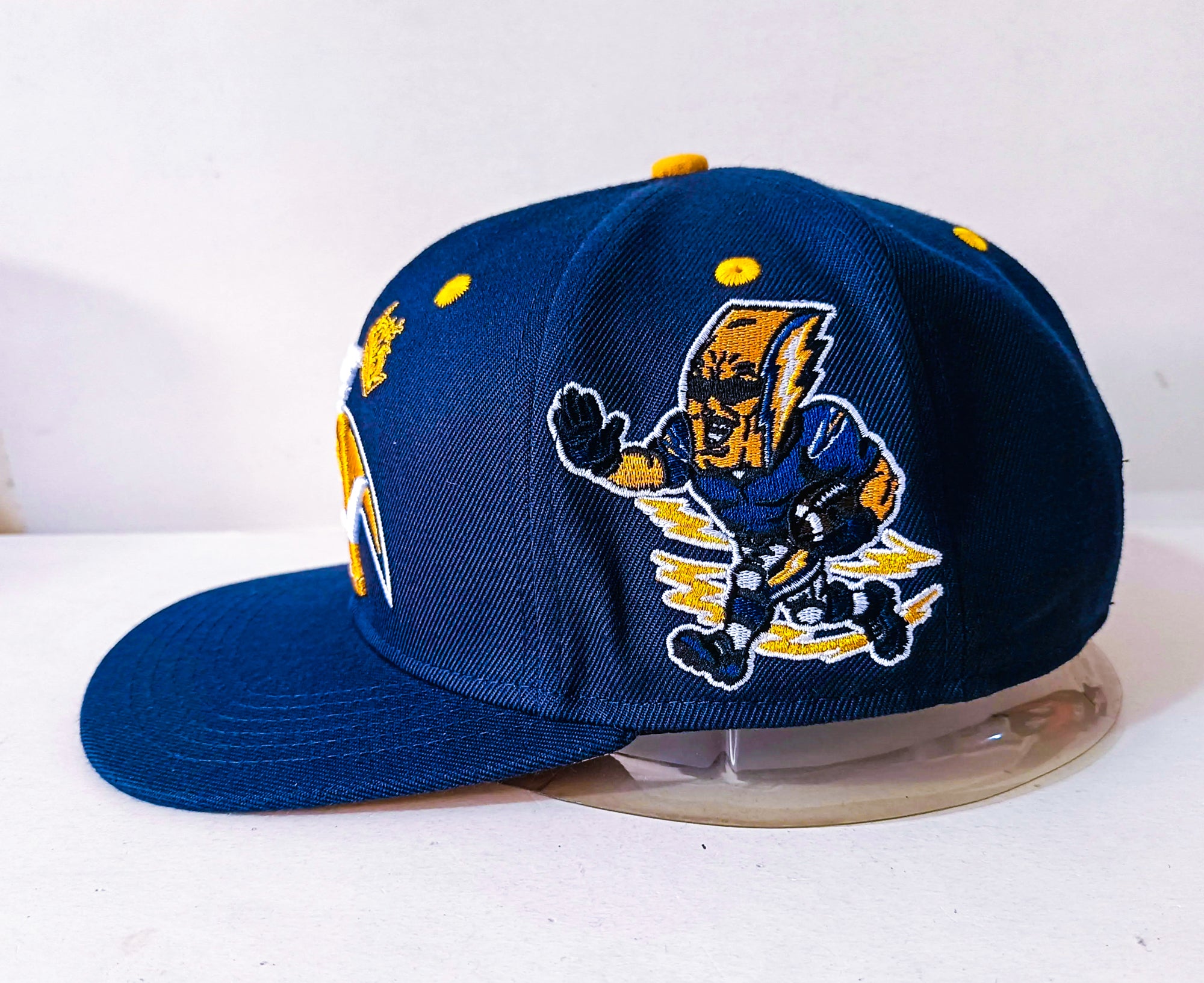 [PRE-ORDER READ DESCRIPTION] LA BOLT MAN CAP