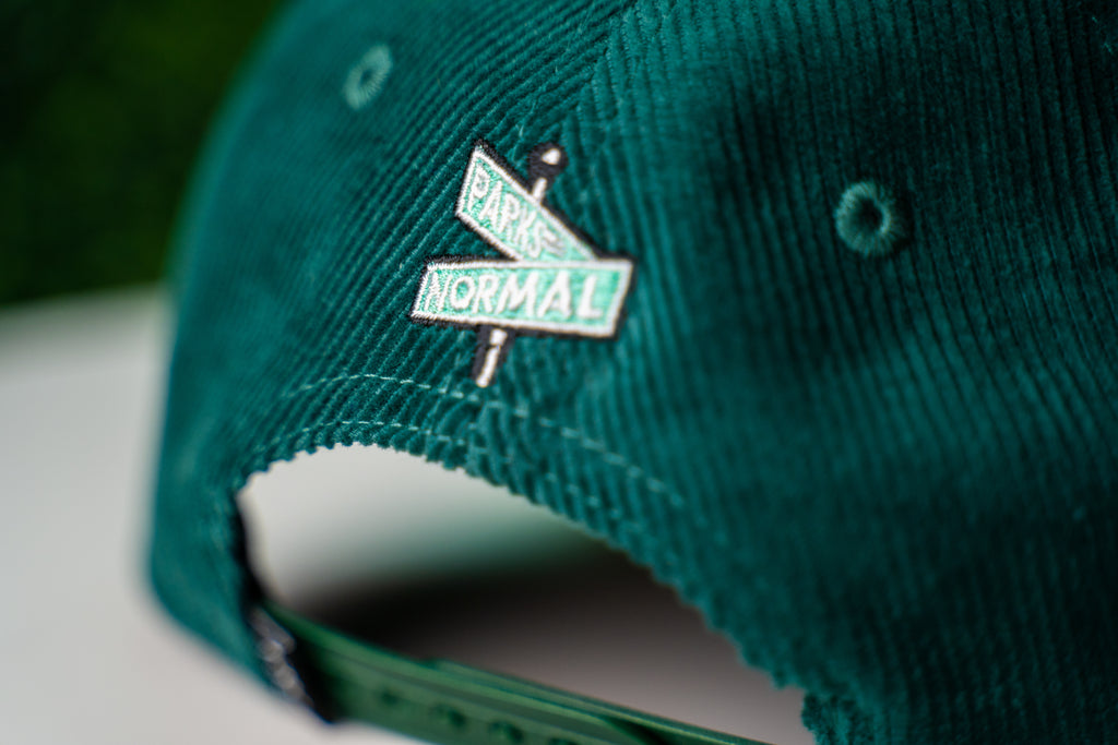 OAKLAND BAY CORDUROY CAP