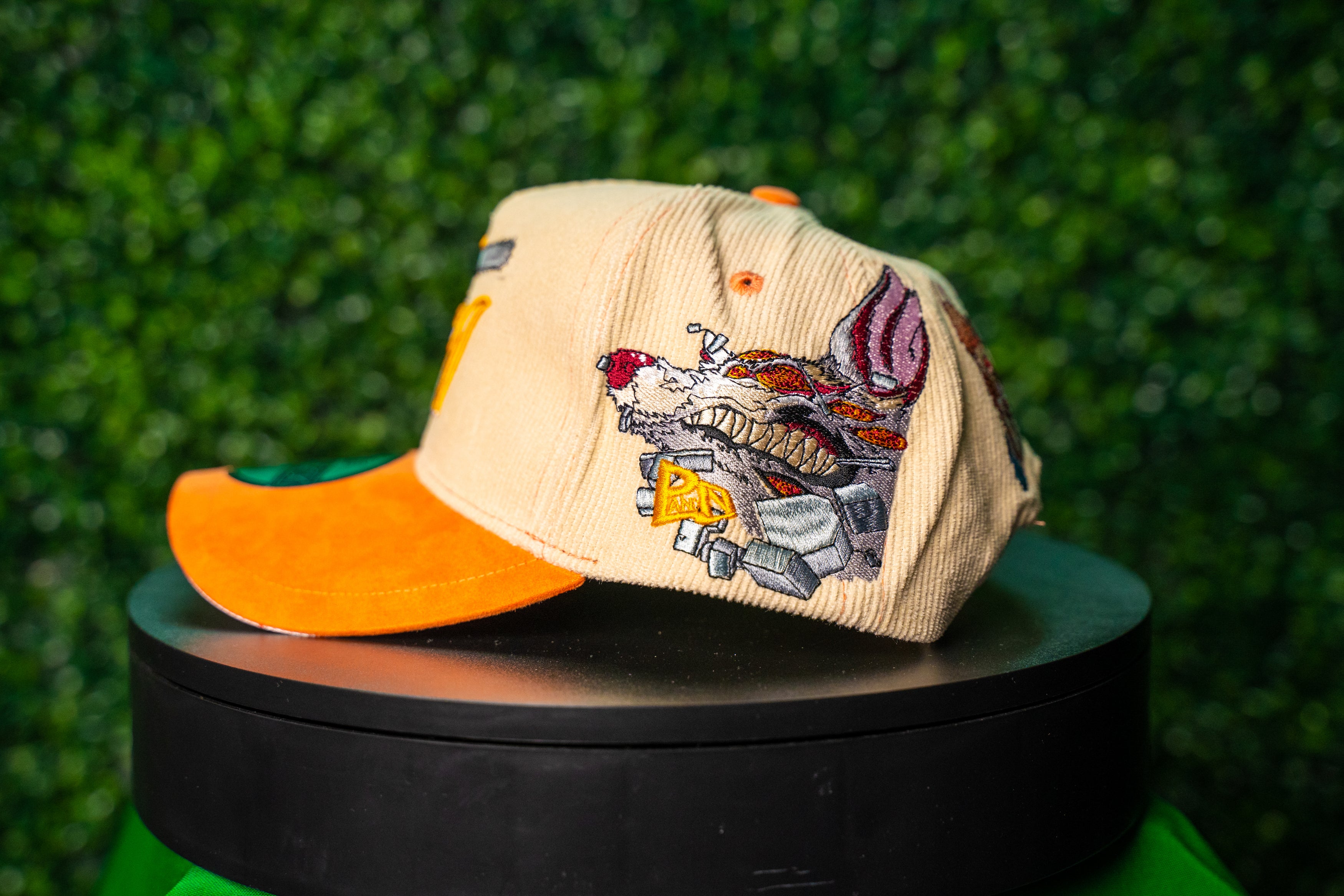 CSM CORDUROY SUEDE SNAPBACK CAP