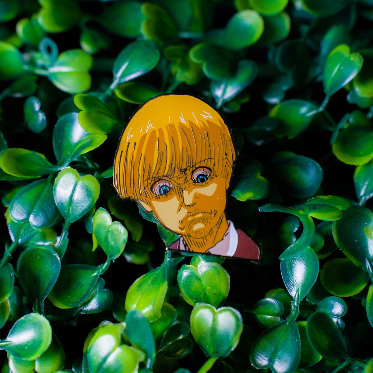 YELENA THIZZ FACE PIN