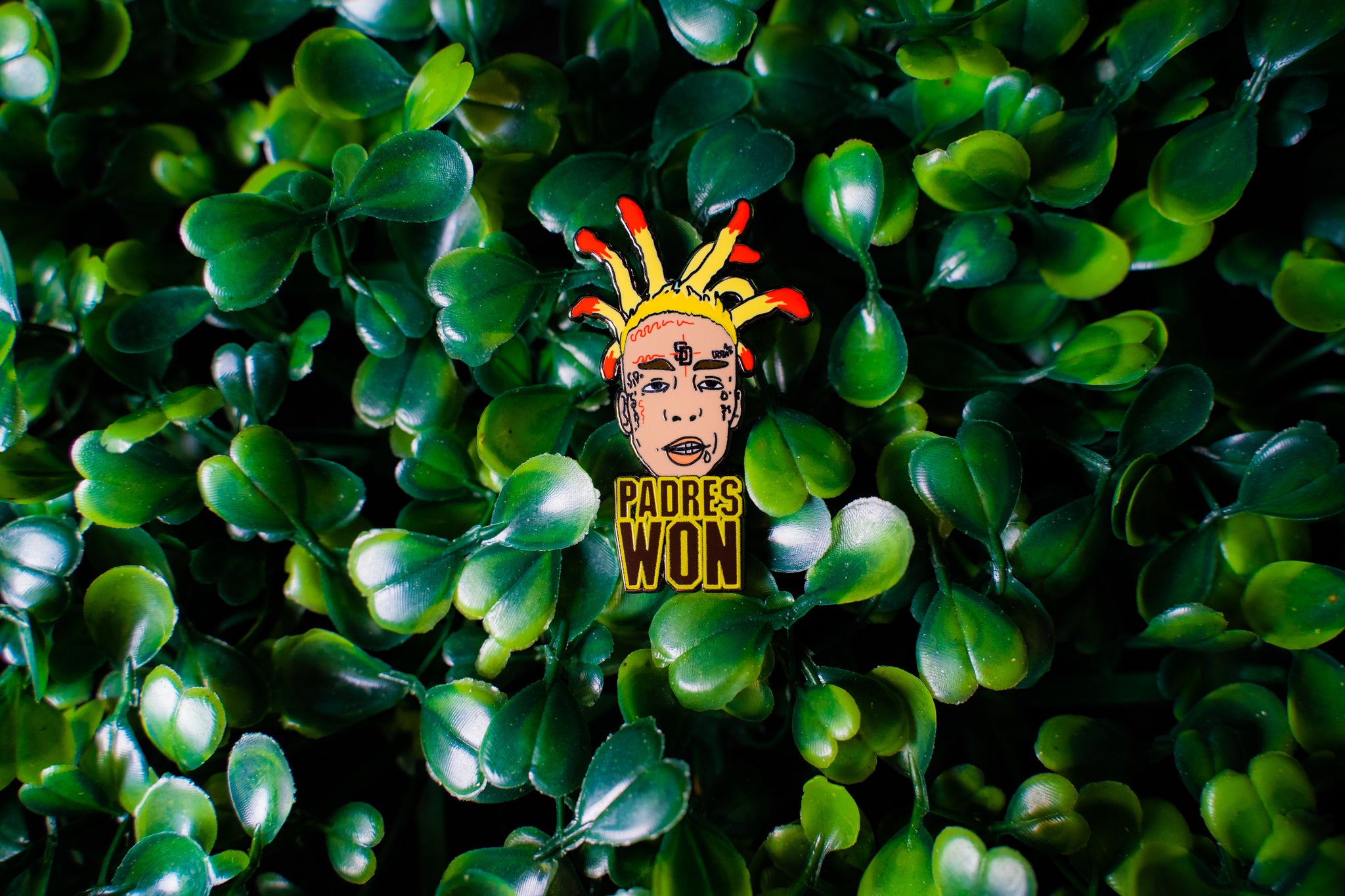 PADRES WON ISLAND BOY PIN